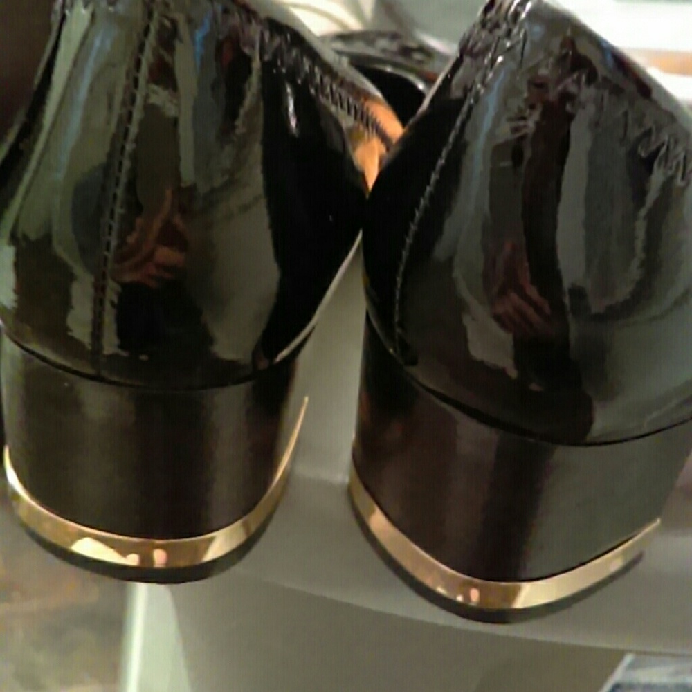 Tory Burch shoes - Picture 5 of 8